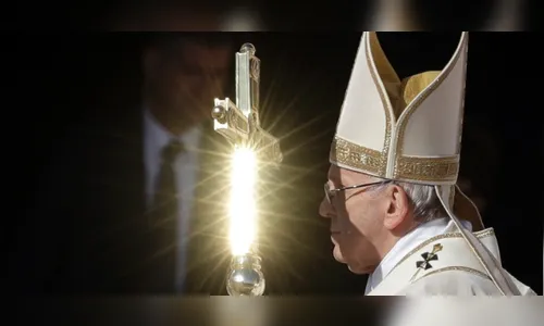 Papa canoniza 30 novos santos brasileiros