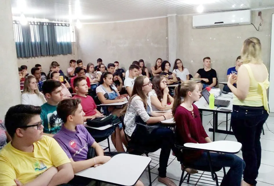 Em todo o Paraná, o Governo do Estado já repassou R$ 4,16 milhões para organizações da sociedade civil que oferecem cursos de aprendizagem. Foto: Assessoria
