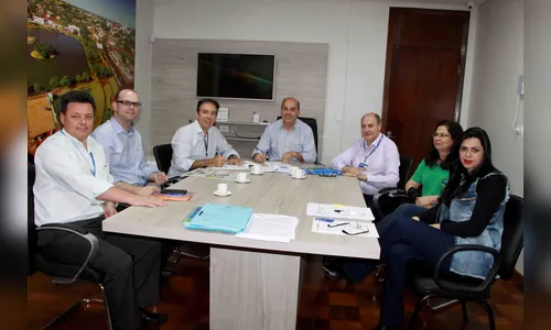 Superintendente da Caixa Econômica visita Prefeitura de Ivaiporã