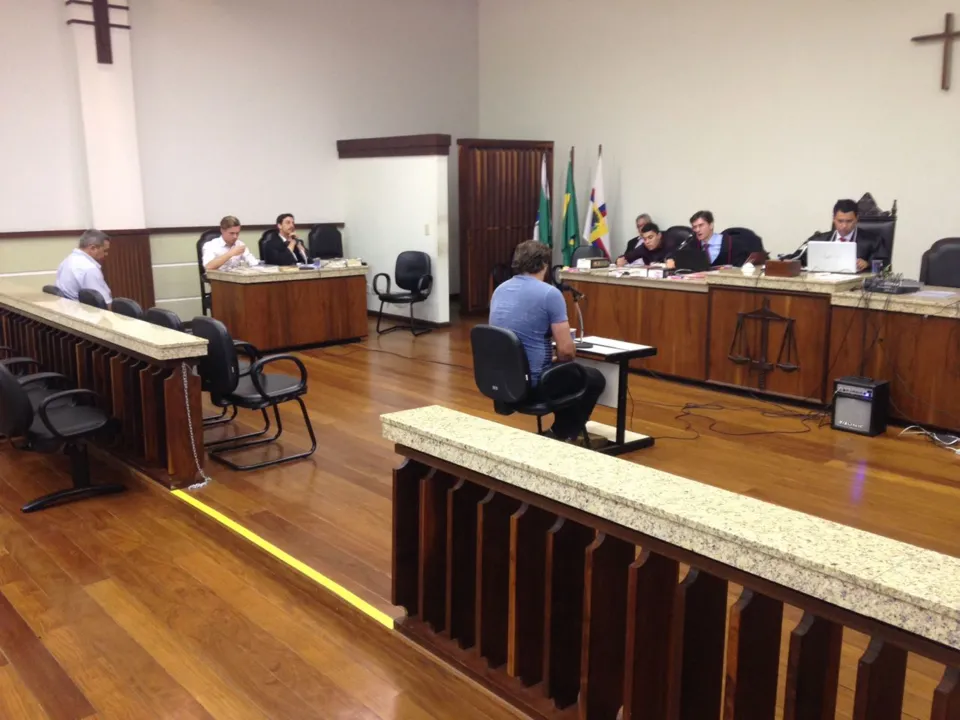 Júri ontem em Apucarana teve momentos acalorados e prisão de duas testemunhas Foto - TNONLINE