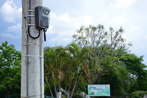 Torres instaladas na cidade garantem acesso a internet grátis