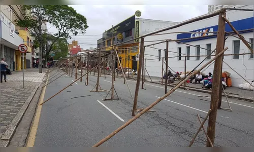 MST acampa no Centro de Curitiba