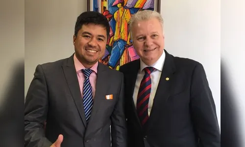 Hidek protocola projetos em Brasília que somam mais de R$ 2 milhões