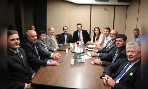 Hidek protocola projetos em Brasília que somam mais de R$ 2 milhões