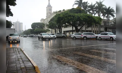 Após 52 dias sem, Apucarana amanhece com chuva nesta sexta-feira