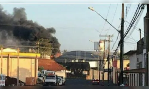 Incêndio em indústria moveleira mobiliza Bombeiros