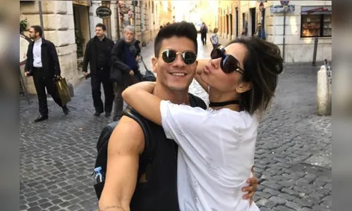 Arthur Aguiar e Mayra Cardi são expulsos de residência em Veneza