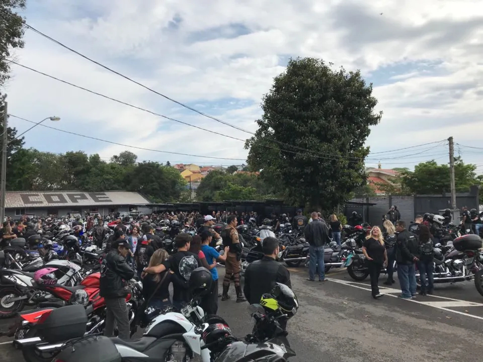 Passeio motociclístico beneficente reúne mais de 500 pessoas