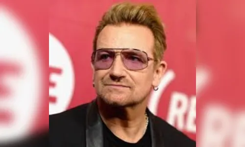 Madonna, Ashton Kutcher, Bono Vox e músicos do Red Hot se divertem no Rio de Janeiro