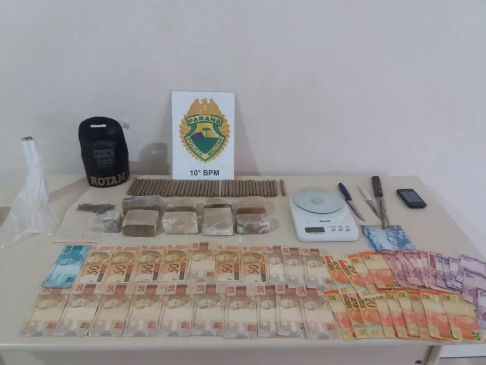 Suspeito foi preso em flagrante com drogas e dinheiro de procedência duvidosa. | foto - Divulgação
