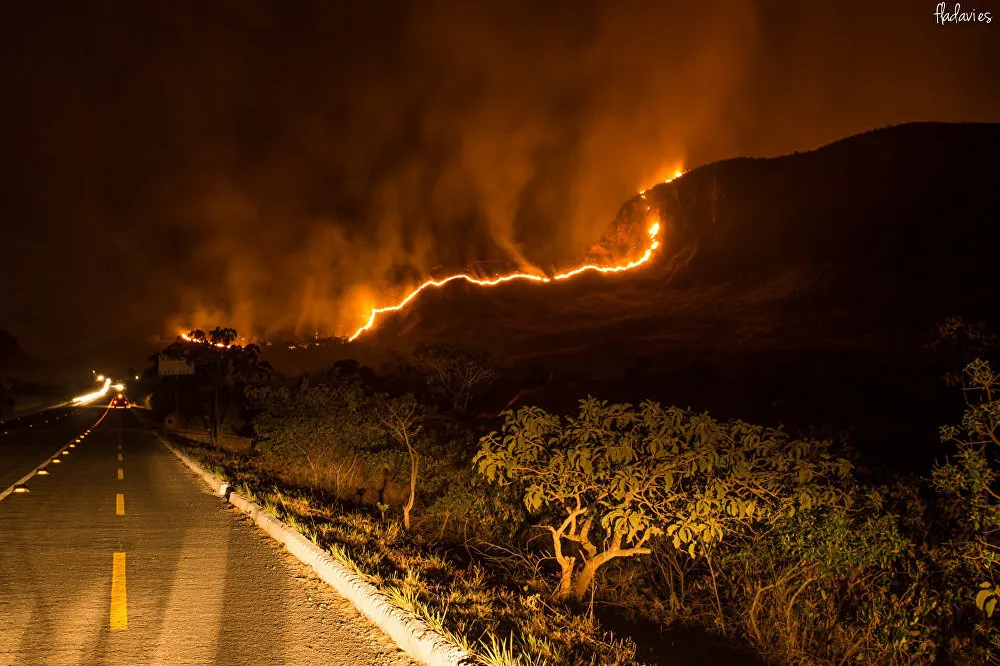 Incêndio devasta o Parque Nacional da Chapada dos Veadeiros-imagem FLAVIA DAVIES