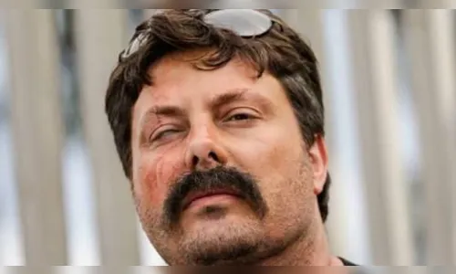 
							Internautas desconfiam que acidente de Danilo Gentili é pegadinha
						
						