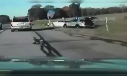 Garoto de 10 anos pega carro da família e dá origem a perseguição policial a 160 km/h - veja o vídeo