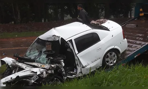 Homem morre e mulher fica gravemente ferida após acidente em Rolândia