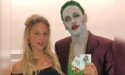 Neymar encarna Coringa em festa 