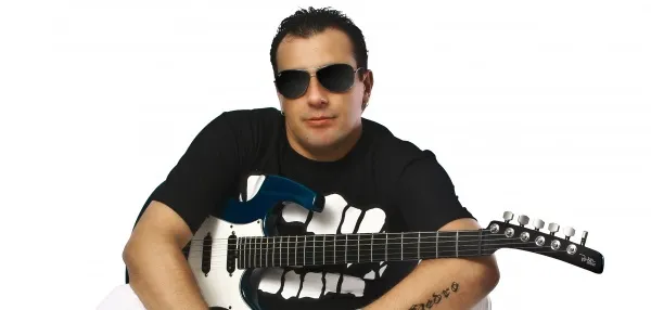 Cantor Ratto é compositor da música “Canudinho” (Foto: Divulgação)