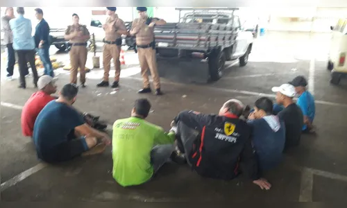 Caminhão roubado na região de Arapongas é recuperado em Londrina; nove são presos