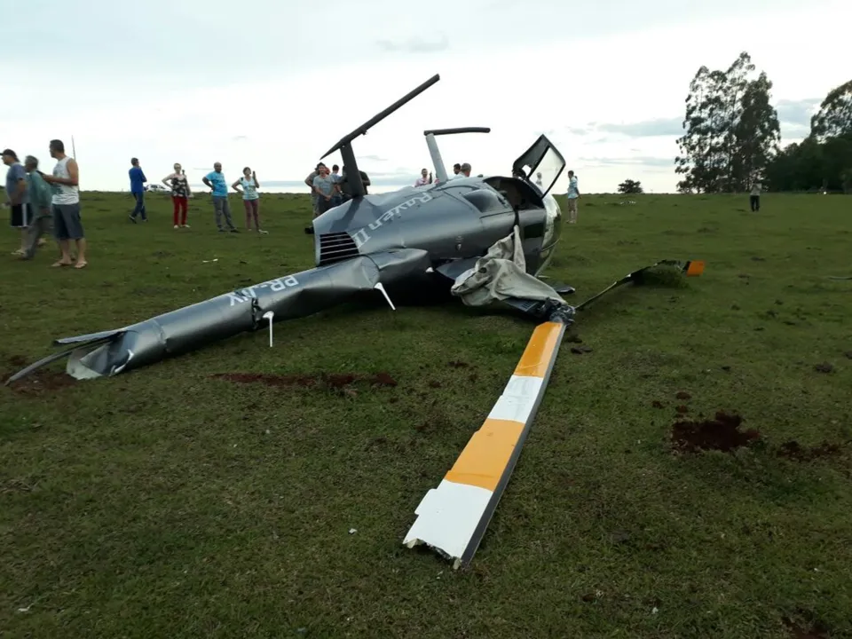 Vídeo mostra queda de helicóptero no oeste do Paraná - Foto: Reprodução/Whatsapp