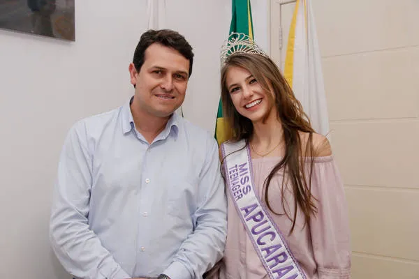 Vice-prefeito Junior da Femac e Miss Teenager Apucarana 2017, Gabriela Trierweiler