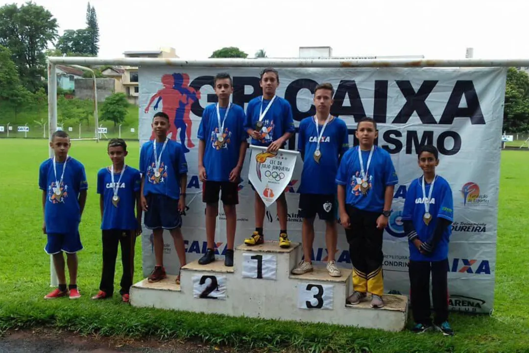 Atletas de Arapongas se destacam do GP Caixa de Atletismo Escolar