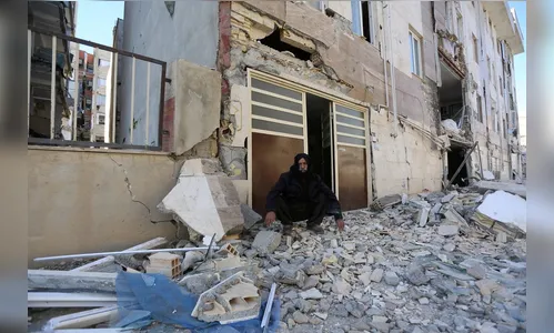 Número de mortos após tremor na fronteira entre Iraque e Irã passa de 300