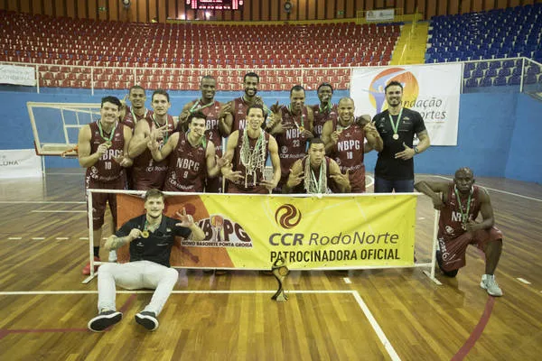 O Ponta Grossa/CCR RodoNorte é o atual campeão paranaense de basquetebol - Foto: Divulgação