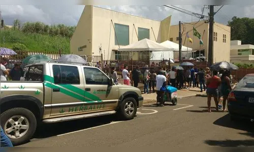 Filas marcam último dia de cadastro biométrico em Arapongas