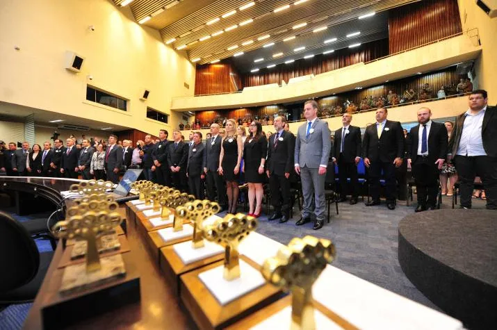 Vencedores do V Prêmio Gestor Público são homenageados durante solenidade na Assembleia Legislativa