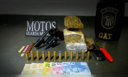 
							Rapaz morre após passar mal em Delegacia
						
						