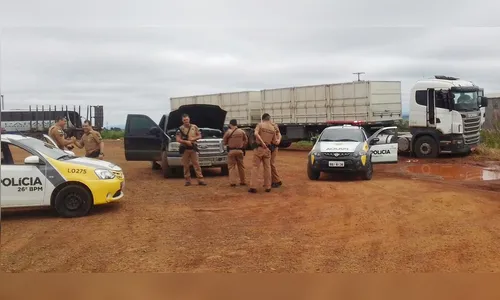 PM prende assaltantes, localiza carreta e liberta refém