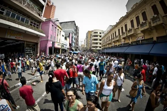 População brasileira é formada basicamente de pardos e brancos