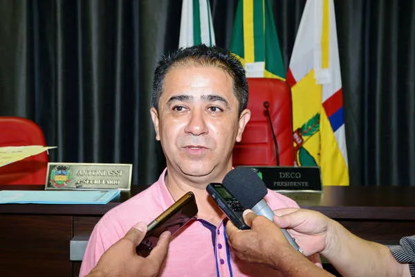 Projeto de lei do vereador José Aírton Deco de Araújo (PR) gera polêmica / Foto: Tribuna do Norte