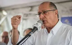 Palanque de Alckmin terá ideias de direita e esquerda