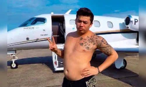 Whindersson Nunes, após comprar jatinho, afirma: 'dinheiro é traiçoeiro'