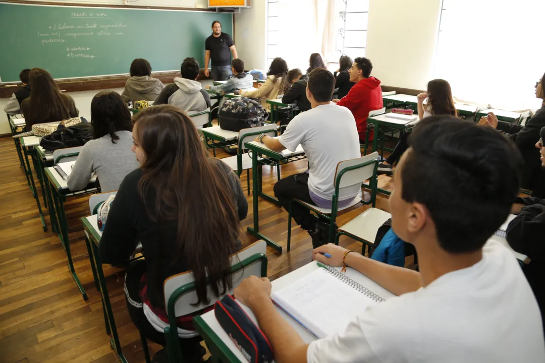 Governo investe R$ 500 milhões em melhoria das escolas
