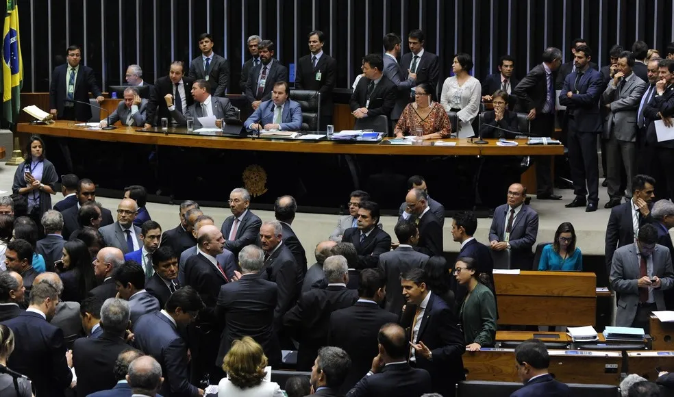 Deputados reunidos no plenário da Câmara durante a sessão desta quarta (29) - Foto: Luis Macedo / Câmara dos Deputados