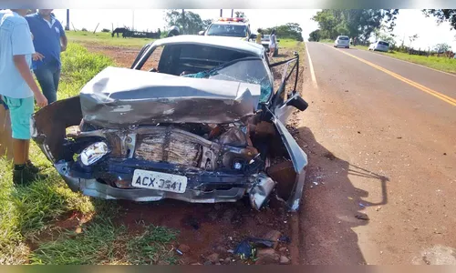 Acidente entre dois carros deixa quatro pessoas feridas em Borrazópolis