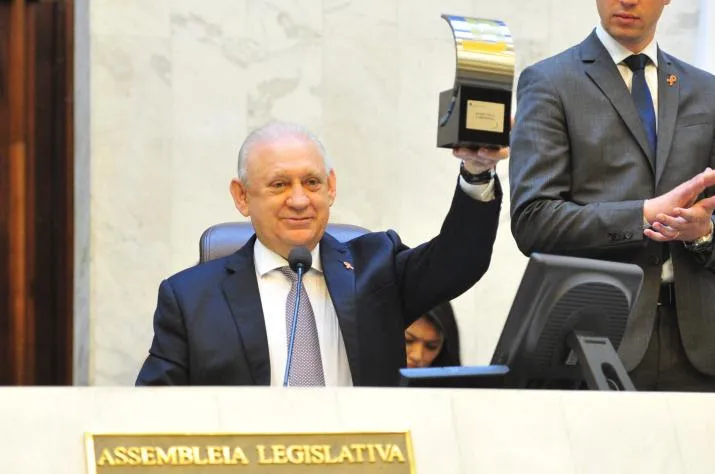 Traiano divide com deputados conquista do prêmio "Boas Práticas Eleitorais"