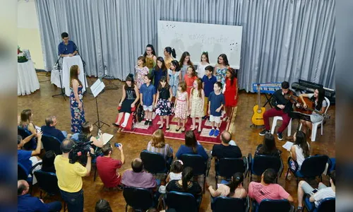 Coral da Catedral lança CD com músicas próprias