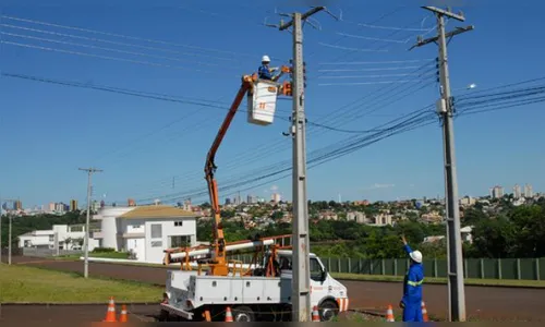 Quase mil consumidores ficam sem energia nesta quinta-feira em Apucarana