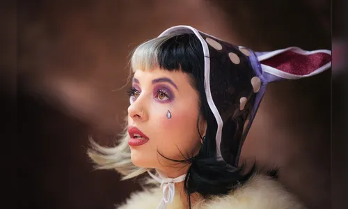 Melanie Martinez é acusada de estupro por ex-amiga e responde: 'Ela nunca disse não'