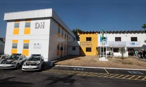 Mulher é presa após assassinar filha de seis meses a facadas