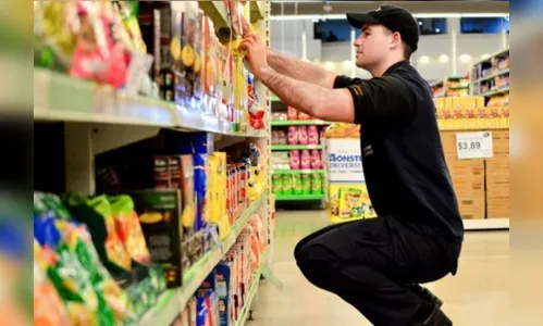 Agência do Trabalhador oferta vaga para repositor de mercadorias, entre outras