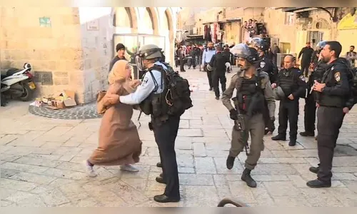 Jerusalém: confrontos depois da oração provocam dezenas de feridos