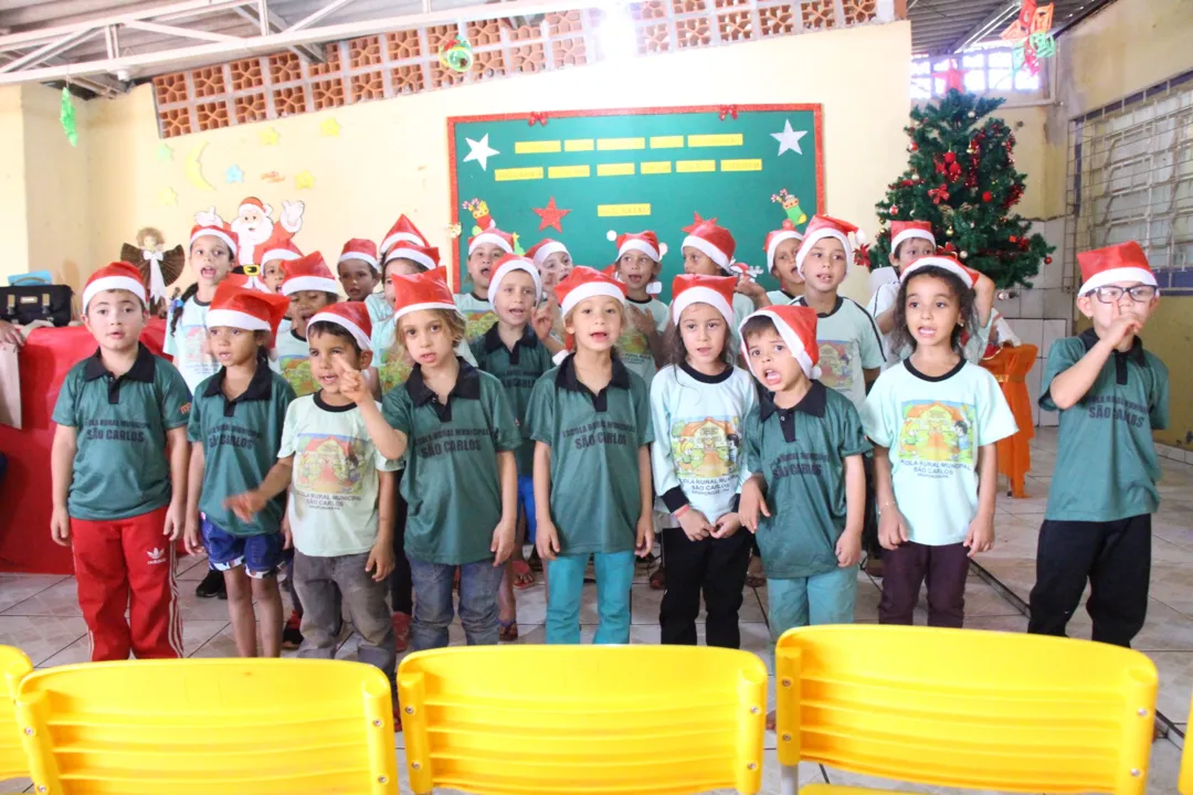 Alunos de Escola Rural participam da Campanha do Papai Noel dos Correios