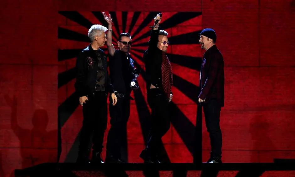 U2 recebe prêmio em Londres - Foto - Dylan Martinez - Reuters