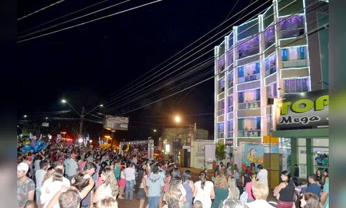 Ivaiporã recebe Papai Noel com Coral de Crianças de Projetos Sociais