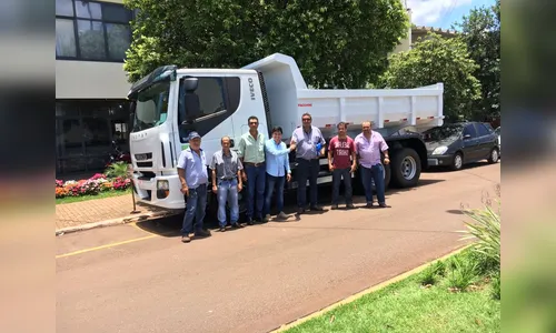 São João do Ivaí recebe caminhão caçamba 