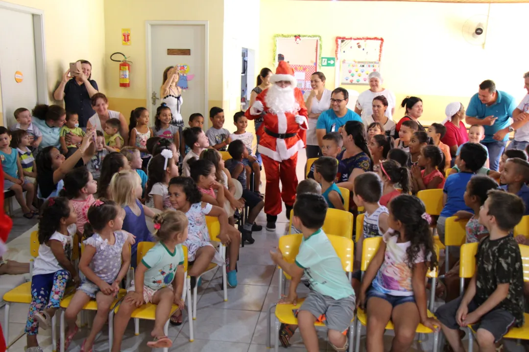 Crianças do CMEI de Aricanduva participam da Campanha “Adote uma Carta do Papai Noel dos Correios”