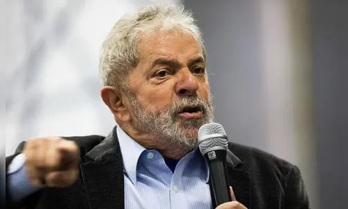 Lula afirma que será candidato para “recuperar soberania do país”